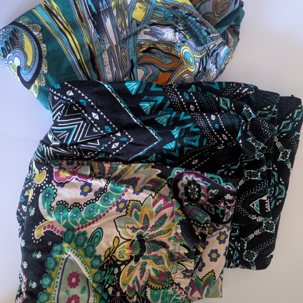 Patterned Women's Capris